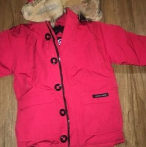 Red kids canada goose coat fits size large /xl